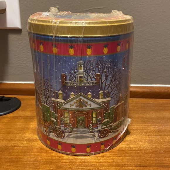 Snickers 1991 Vintage Collectible Christmas Tin Canister in original plastic - Picture 8 of 10